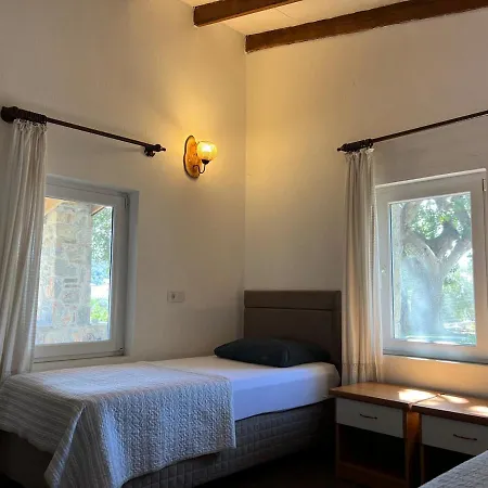 Karaincirevleri Muestakil Tas Ev Casa de Férias *