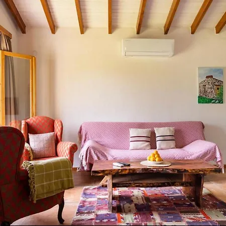 Karaincirevleri Muestakil Tas Ev * Emecik