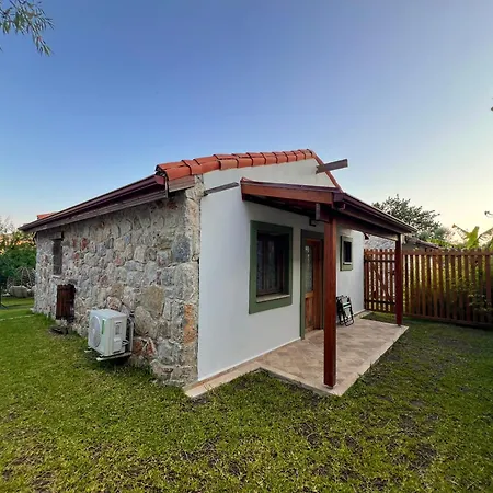 Karaincirevleri Muestakil Tas Ev *